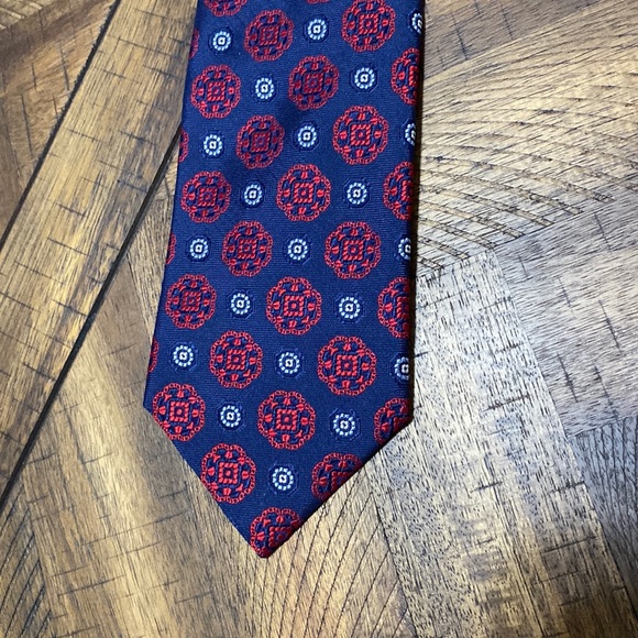 Jos. A. Bank tie - Picture 1 of 6
